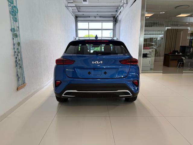Kia XCEED Blue Flame