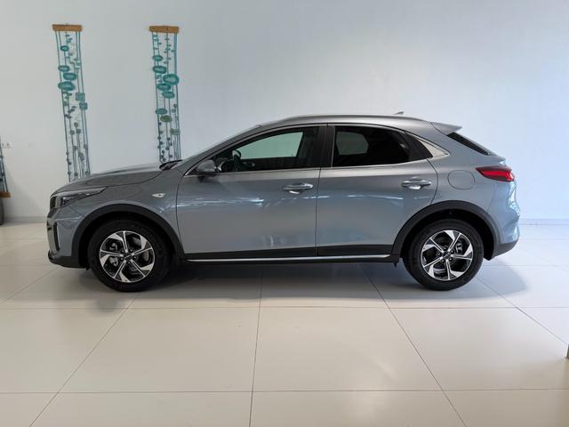 Kia XCEED Lunar Silver