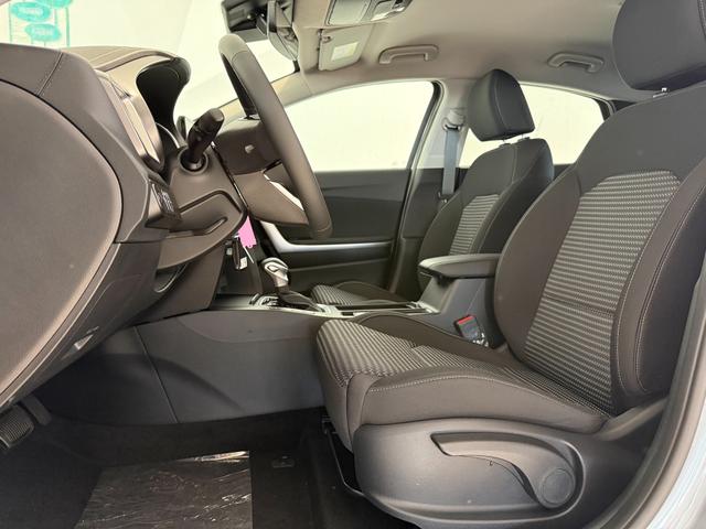 Kia XCEED Lunar Silver