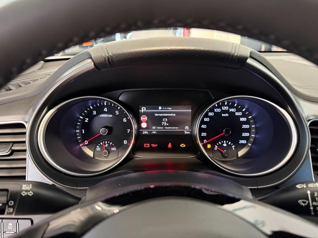 KIA XCEED Deluxe White