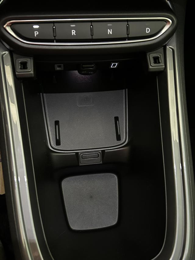 Fiat 600 La Prima Hybrid 1.2 T3 107 kW (145 PS) DCT, Winterpaket, Dolce Vita Paket, Ledersitze Canneloni, Chrom Akzente, Klimaautomatik, Einparkhilfe hinten, LED-Scheinwerfer, Volldigitales Kombiinstrument, Fernlichtassistent, uvm. 