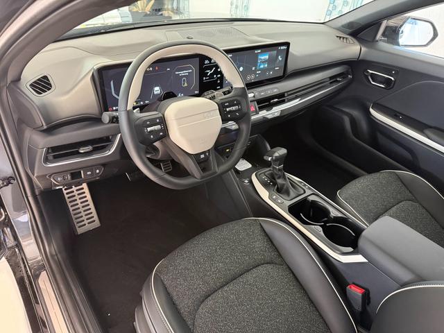 Kia K4