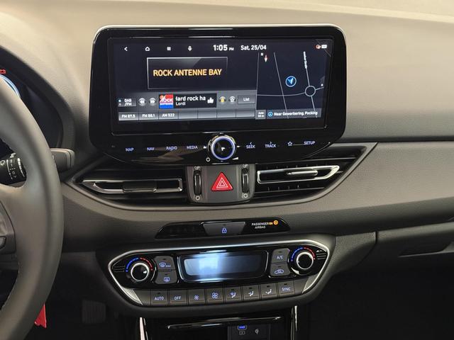 Hyundai i30, Beispielbilder, ggf. teilweise mit Sonderausstattung