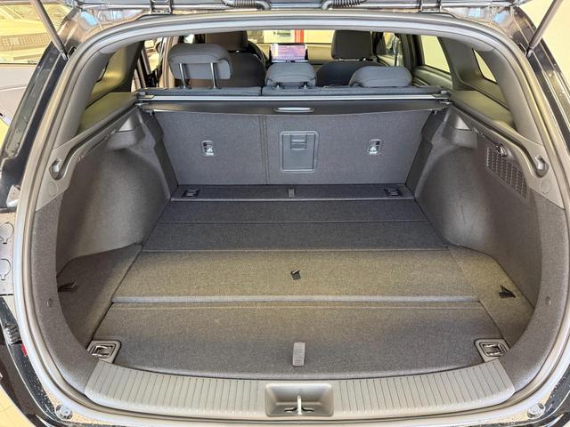 Hyundai i30, Beispielbilder, ggf. teilweise mit Sonderausstattung