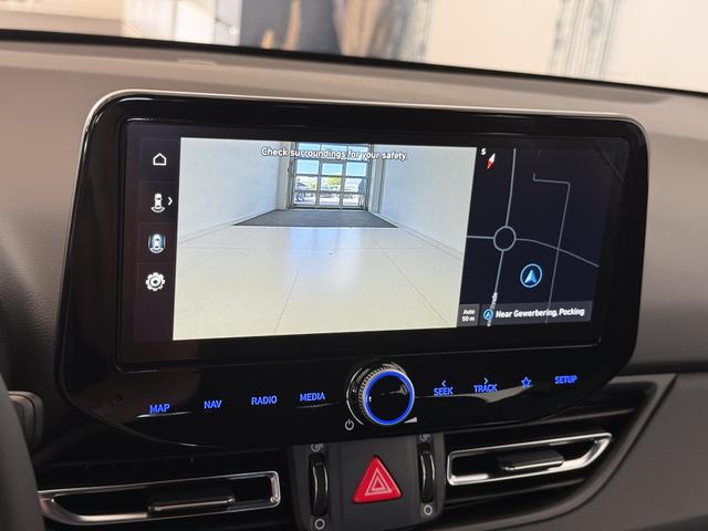 Hyundai i30, Beispielbilder, teilweise mit Sonderausstattung