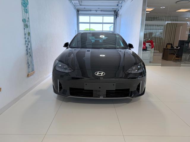 IONIQ 6 Schwarz Schiebedach