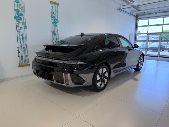 IONIQ 6 Schwarz Schiebedach