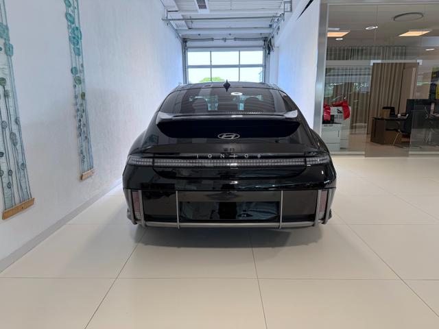 IONIQ 6 Schwarz Schiebedach