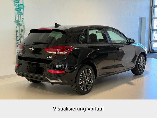 Hyundai i30, Beispielbilder, ggf. teilweise mit Sonderausstattung