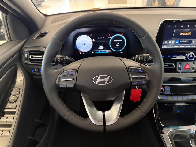 Hyundai i30, Beispielbilder, teilweise mit Sonderausstattung