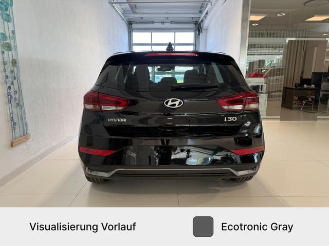 Hyundai i30, Beispielbilder, ggf. teilweise mit Sonderausstattung