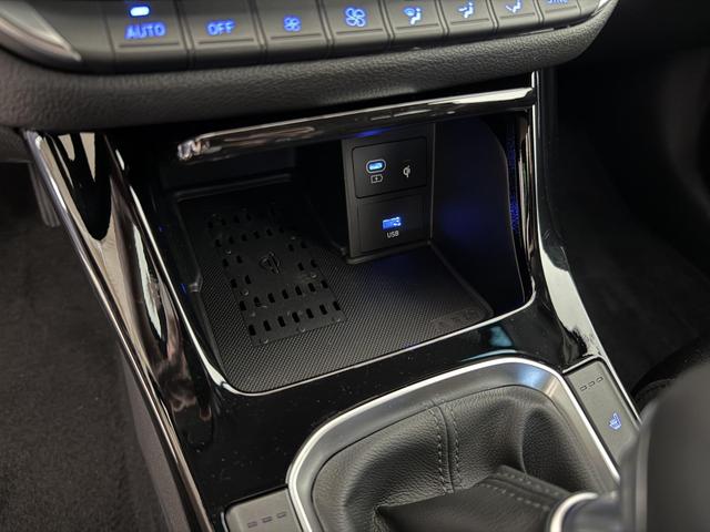 Hyundai i30, Beispielbilder, ggf. teilweise mit Sonderausstattung