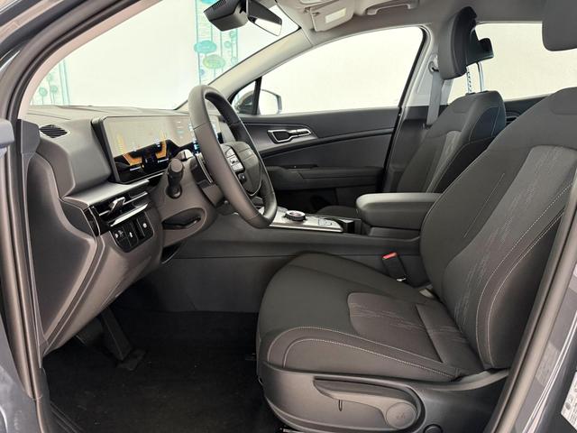 Kia Sportage - Style Plus 1,6 T-GDI AWD 7DCT 132 kW (179 PS) MY27 2-Zonen Klimaautomatik, Lenkradheizung, Sitzheizung vorne und hinten, Navi, DAB, Apple CarPlay/Android Auto, R&uuml;ckfahrkamera, Parksensoren vorne/hinten, Full-LED, 18 Zoll LM, uvm.