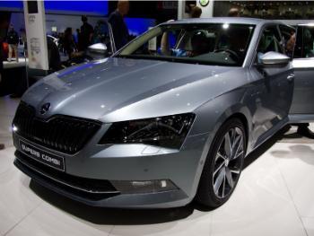 EU-Neuwagen Skoda Superb Combi Reimport
