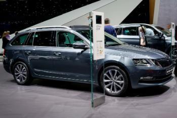 EU-Neuwagen Skoda Octavia Combi Reimport