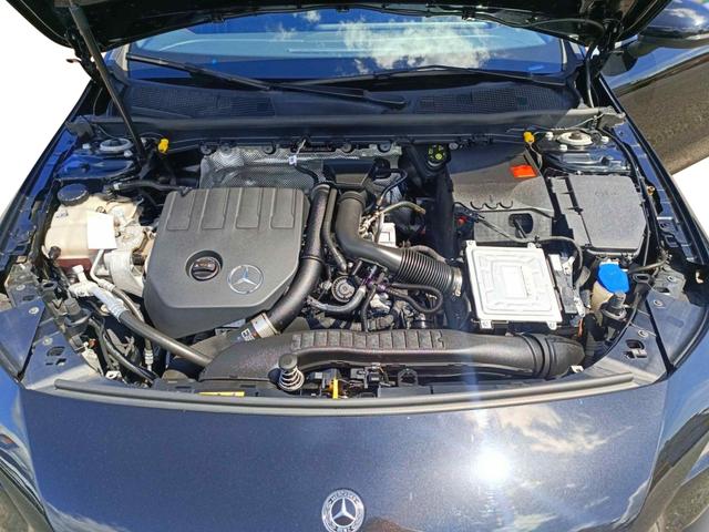 A-Klasse CLA 200 Coup&eacute; AMG LINE*MBUX*NAVI*ALCANTARA 