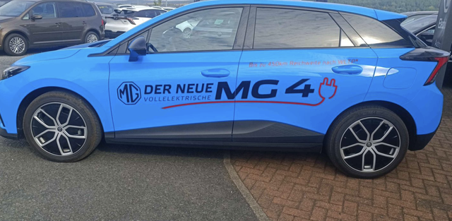 MG MG4 Luxury MY23 360 NAVI KLIMA SITZH 