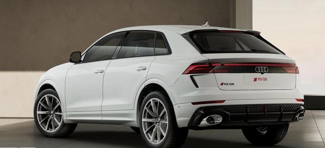 Audi Q8 Bestellfahrzeug mit Designpaket. 