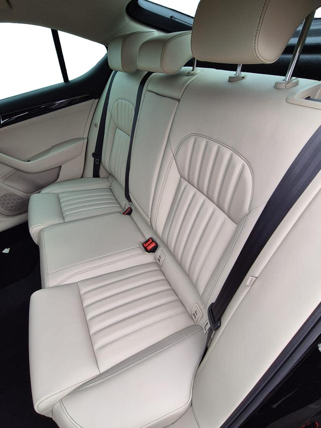 Skoda Superb Limousine Plug-In-Hybrid L&K 