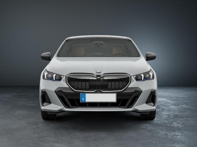 BMW 5er 520d xDrive M-Sportpaket Pro Carbon Pano 