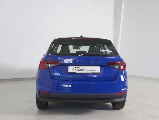 Skoda Fabia 1.0 TSI Active 
