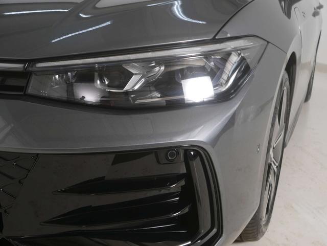 Volkswagen Passat Variant 1 1.5 TSI eHybrid R-Line Signature 