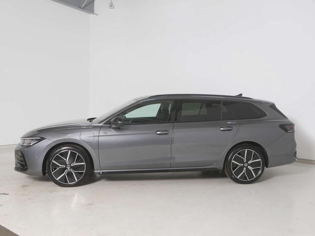 Volkswagen Passat Variant 1 1.5 TSI eHybrid R-Line Signature 