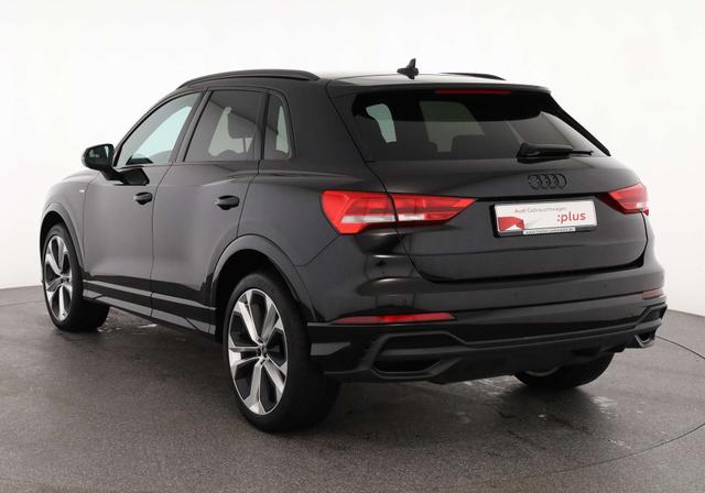 Audi Q3 35 TDI S line 