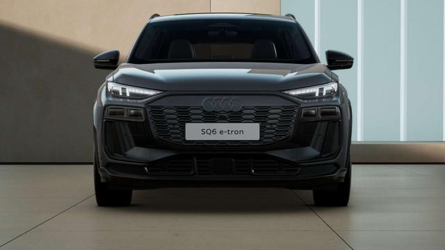 Audi SQ6 e-tron 1 edition one grey 