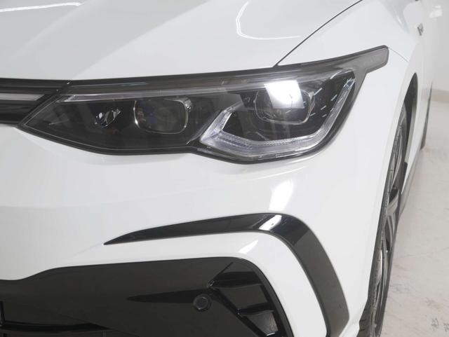 Volkswagen Golf Variant 1 1.5 eTSI R-Line 