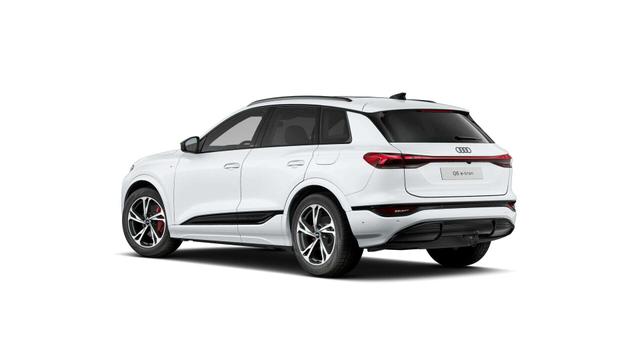 Audi Q6 e-tron 1 