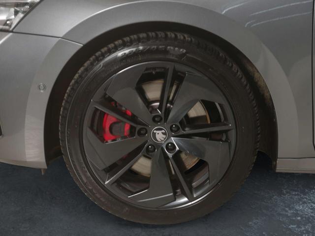 Skoda Octavia Combi - 2.0 TSI RS