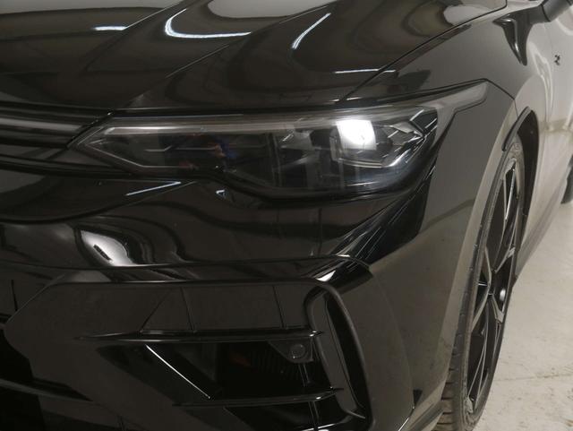 Volkswagen Golf 1 2.0 TSI 4Motion R "Black Edition" 