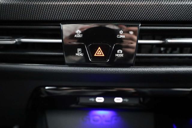 Volkswagen Golf 1 2.0 TSI 4Motion R "Black Edition" 