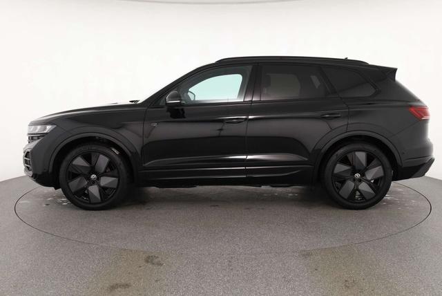 Volkswagen Touareg 3.0 TDI V6 4Motion R-Line Black Style 