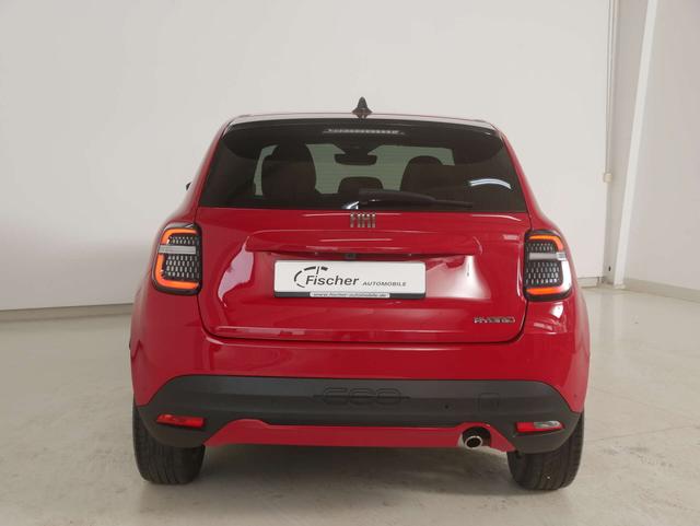 Fiat 600 hybrid 1.2 la Prima 