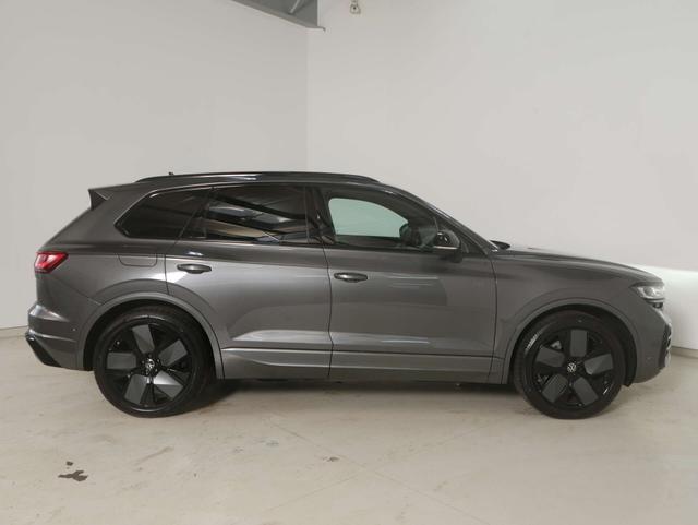 Volkswagen Touareg 3.0 TDI V6 4Motion R-Line Black Style 