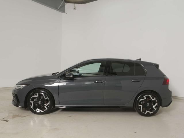 Volkswagen Golf 1.5 eTSI R-Line 