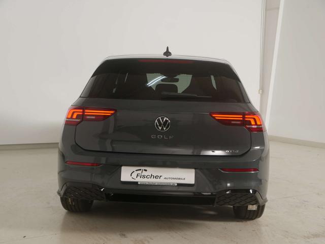 Volkswagen Golf 1.5 eTSI R-Line 