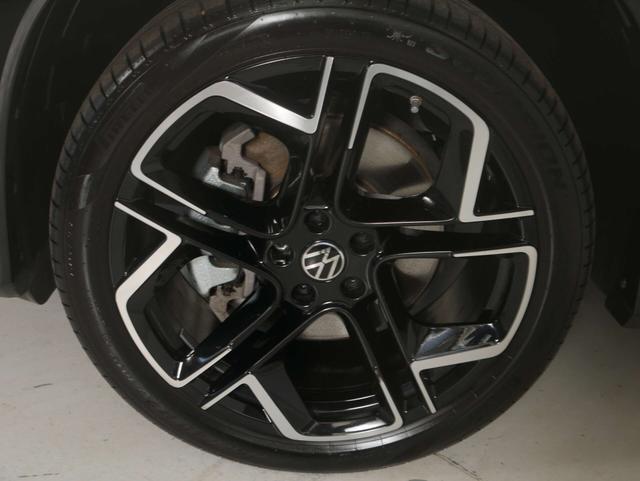 Volkswagen Tayron 1 1.5 eHybrid R-Line Black Style 