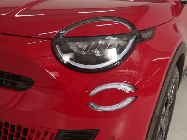 Fiat 600 hybrid 1.2 la Prima 