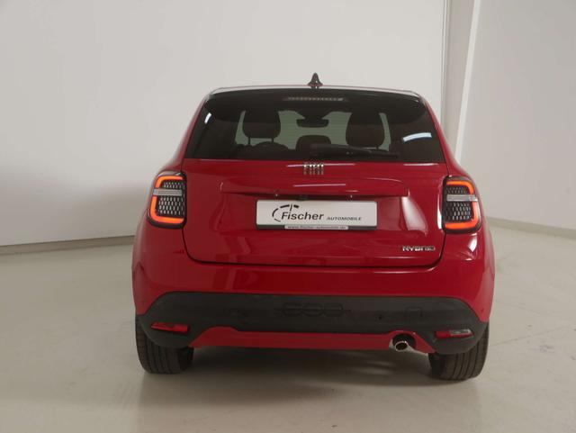 Fiat 600 hybrid 1.2 la Prima 