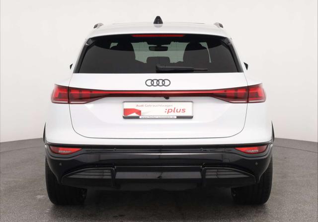 Audi SQ6 e-tron 1 
