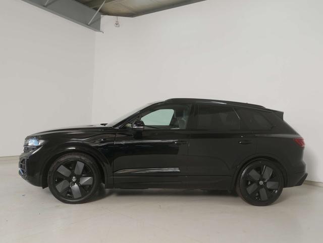 Volkswagen Touareg 3.0 TDI V6 4Motion R-Line Black Style 