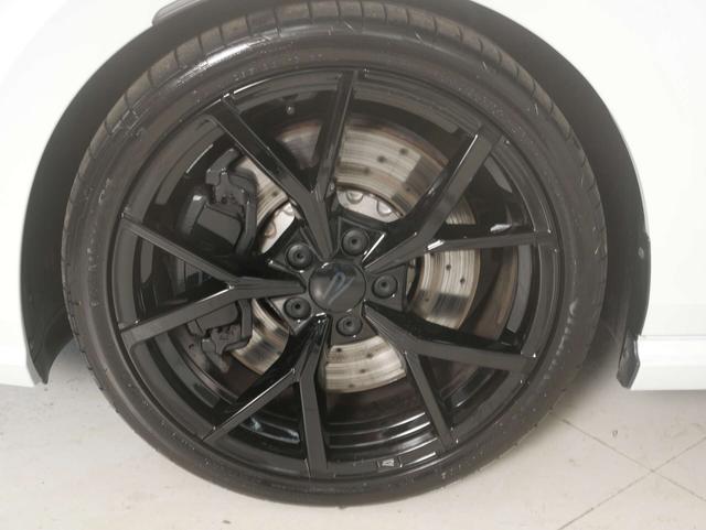 Volkswagen Golf 1 2.0 TSI 4Motion R "Black Edition" 