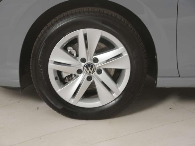 Volkswagen Golf 1 1.5 TSI Life 