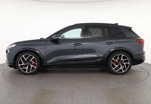 Audi SQ6 e-tron 1 