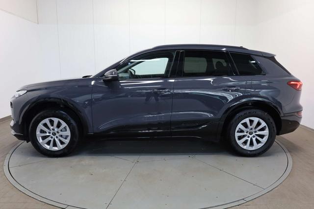 Audi Q6 e-tron 1 SUV 