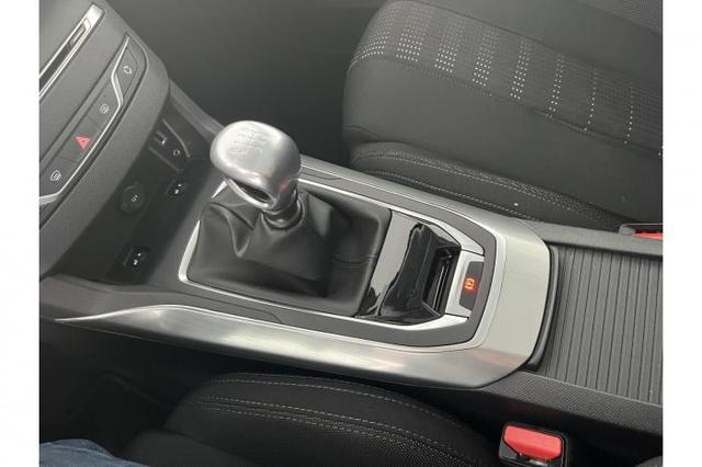 Peugeot 308 SW 1.6 TDI Allure*PANO*LED*NAVI*Kamera* 
