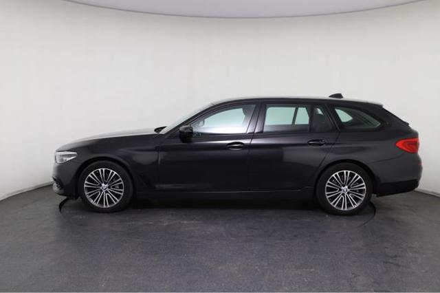 BMW 5er Touring 530d Sport Line *NAVI*HUD*LED*SHZ*Kamera* 